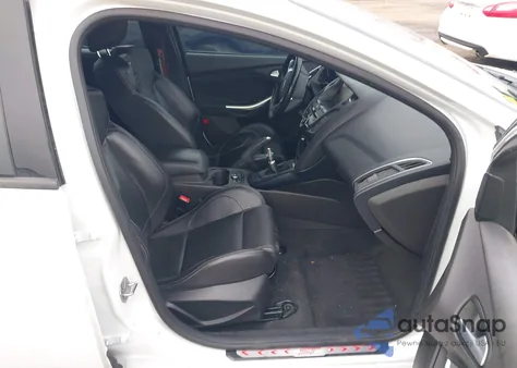 2014 Ford Focus St z USA, uszkodzony, nr VIN 1FADP3L96EL454614